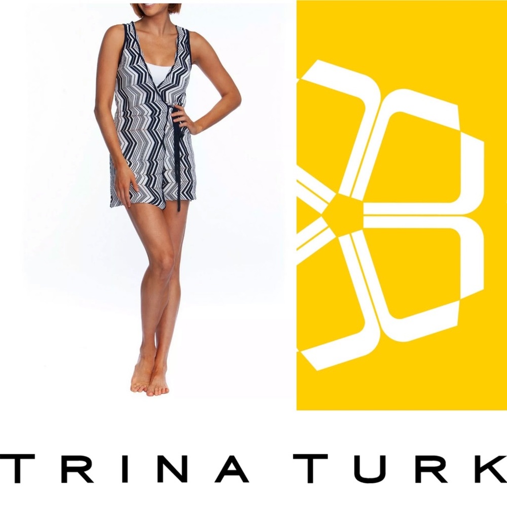 New Trina Turk Women Chevron Wrap Small $156